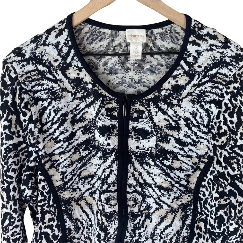 Chico’s Animal Print Black Cream Zipper Cardigan size 3 16 XL - Picture 2 of 10